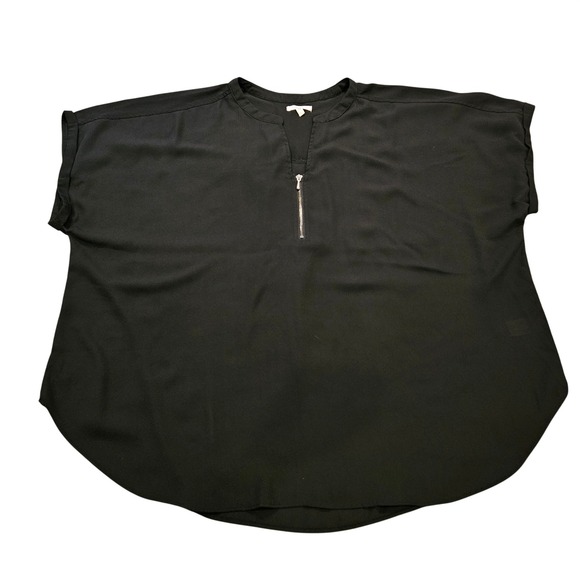 Maurices Tops - Maurices Womens 3X Black Zip Neck Short Sleeve Blouse High Low Hem Top